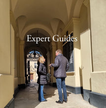 Load image into Gallery viewer, Discover 1000 Years of Historic Oxford in 90 minutes! Join Guided Walking Tour of Oxford University & Oxford City