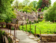 Load image into Gallery viewer, Oxford Day Trip - Oxford University & Cotswold Tour - Visit Oxford University & Fairy tale villages of Cotswold like Burford & Bibury